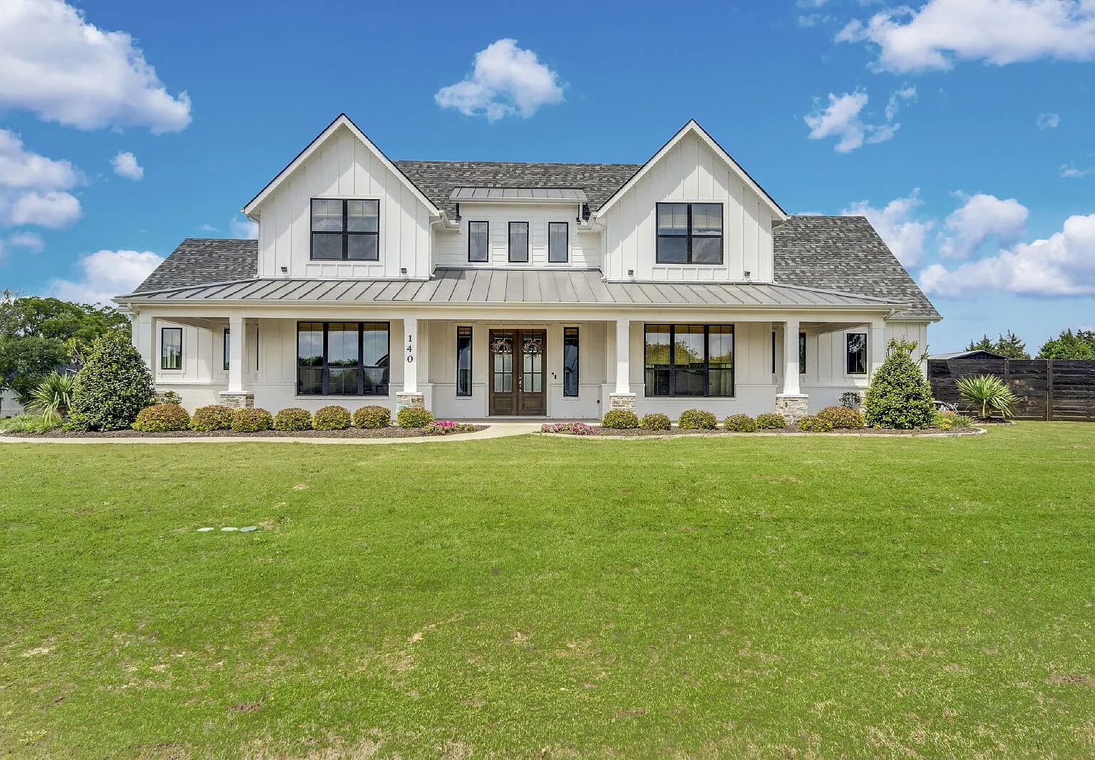 4 bed, 3.5 bath, 3427 sqft, $5,700 — Photo 1