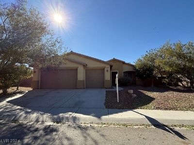 5847 E Badlands Ln, Pahrump, NV, 89061