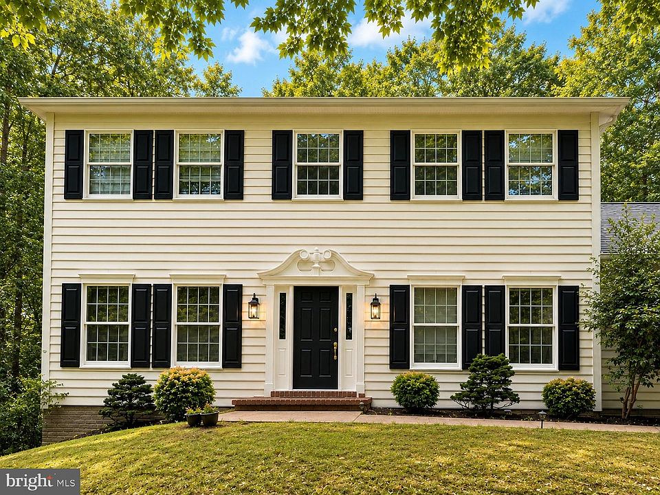 1st image of 1224 Nob Hill Dr