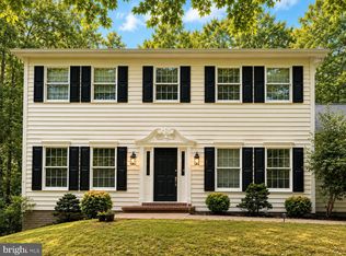 1224 Nob Hill Dr, Gambrills, MD 21054