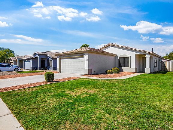 2nd image of 8748 W Royal Palm Rd