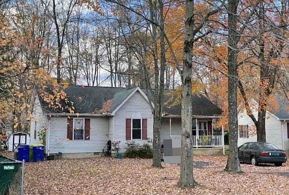 1st image of 603 Cloverfields Dr