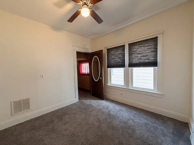 1371 Warren Rd — Photo 8