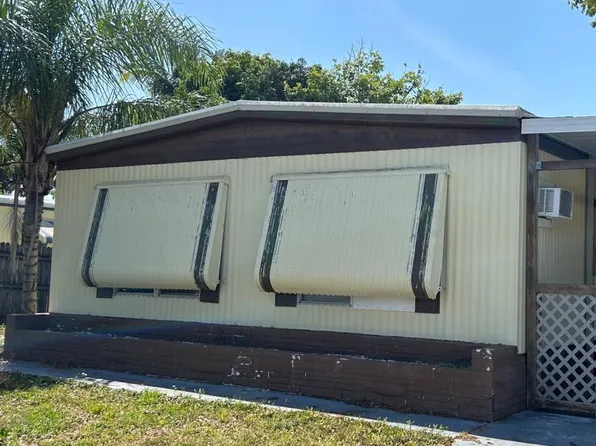 11970 N Branch Rd, Boca Raton, FL 33428