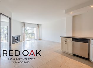 3949 1/4 Los Feliz Blvd #307, Los Angeles, CA 90027