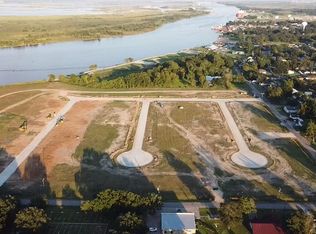 1417 Adelaide Ave, Port Neches, TX 77651