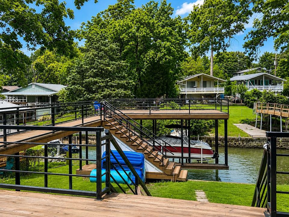 1st image of 154 Harbor Dr