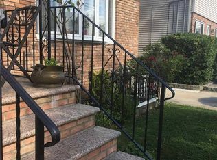 18 Graywood Rd, PORT WASHINGTON, NY 11050