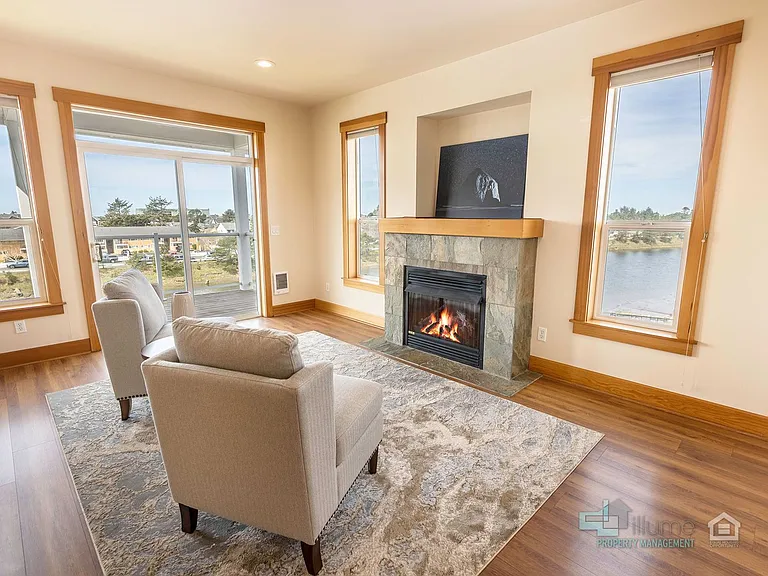 224 N Holladay Dr #201 — Photo 48