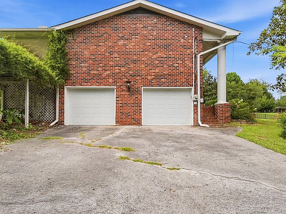 3rd image of 31 Aspen Ct