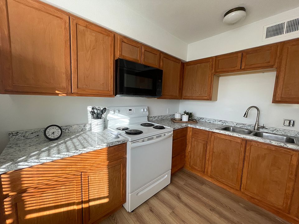 1st image of 701 S Roosevelt St APT 210
