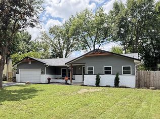 607 College Crest Rd, Westerville, OH 43081