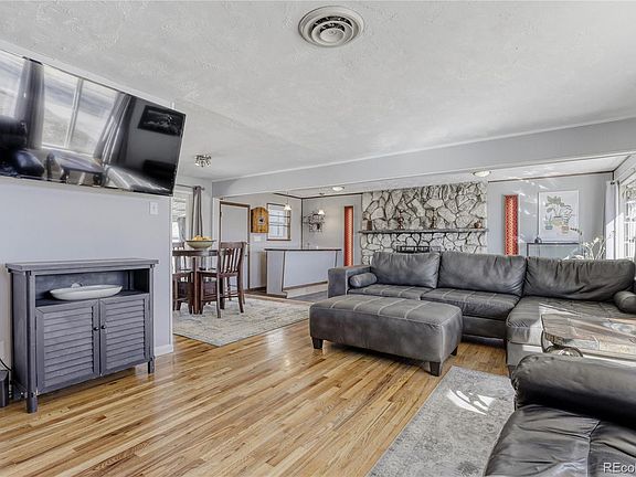 3rd image of 3107 Xanadu Street