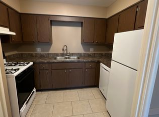 2600 S 70th St #41, Lincoln, NE 68506