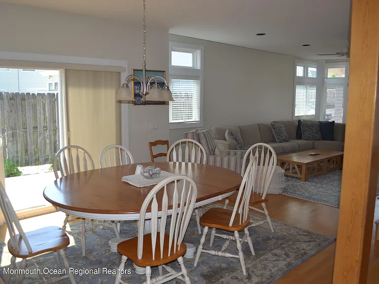 15 Ortley Ave — Photo 13