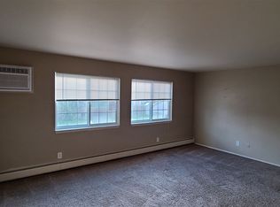 23228 Deanhurst St, Clinton Twp, MI 48035