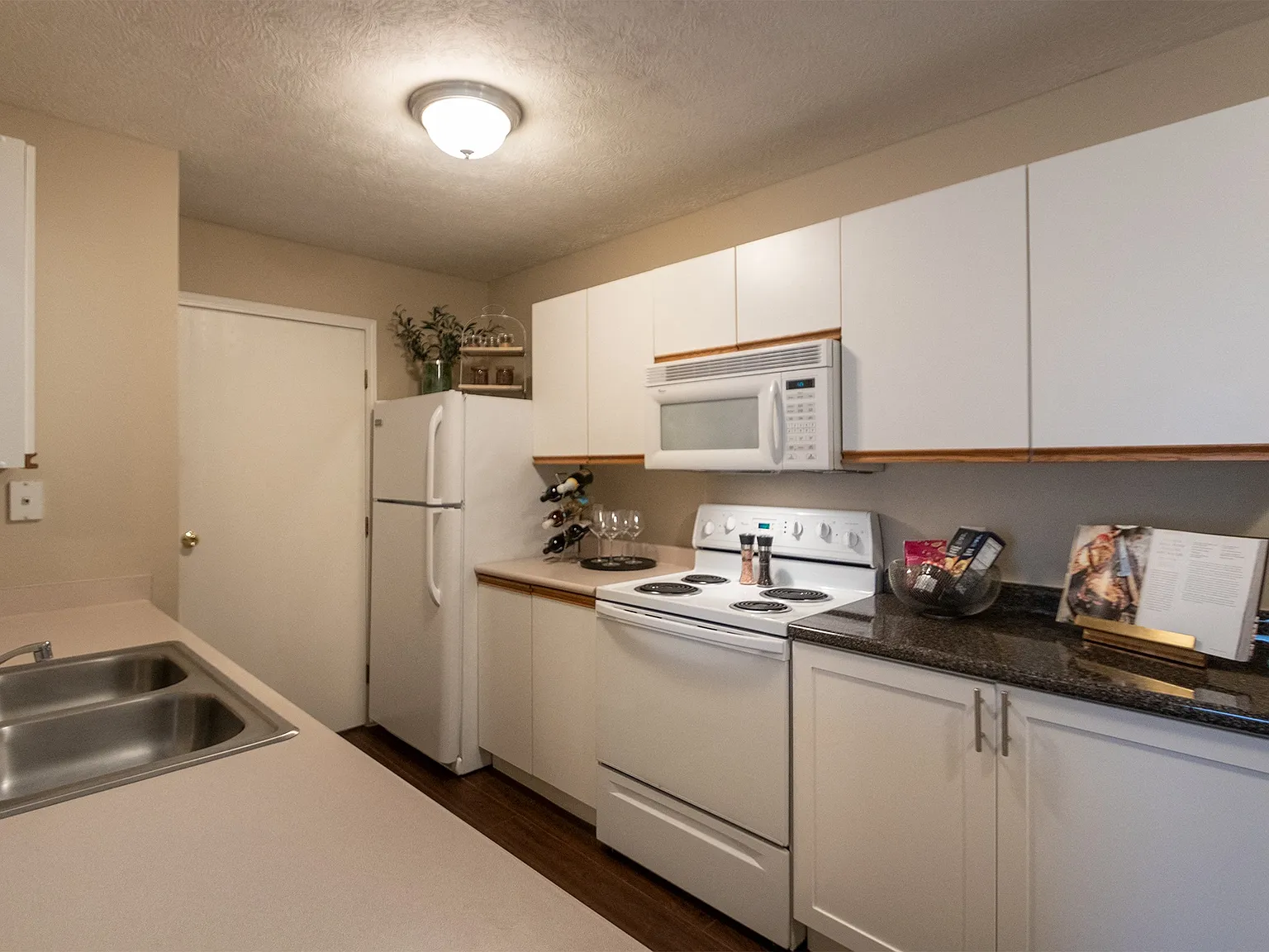 Washington Place — Photo 2