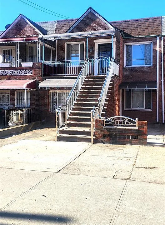 664 Remsen Ave