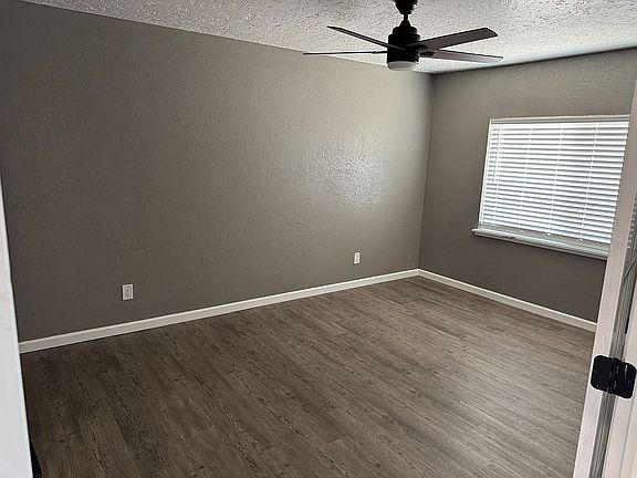 4th image of 2904 Lore St