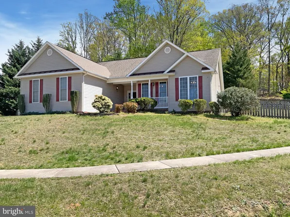 2 Oleander Dr, Stafford, VA 22554