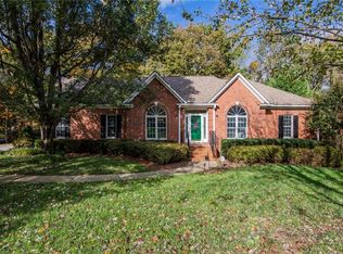 142 Croyden Dr, Kernersville, NC 27284