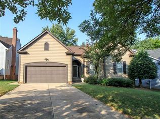 6129 Rosebriar Ln, Charlotte, NC 28277