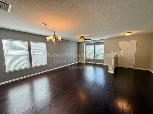 162 Bedstone Dr, Saint Johns, FL 32259