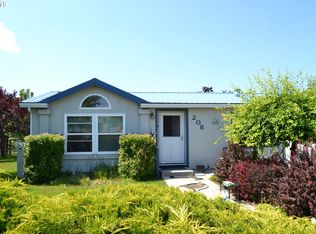 208 William St, Enterprise, OR 97828
