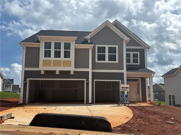 726 Cinnamon Hill Dr, Winston Salem, NC 27106