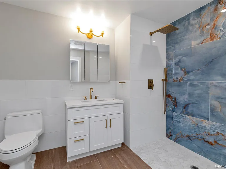 62 South St — Photo 11