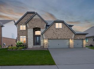 49390 Bingham Ln, Macomb, MI 48044