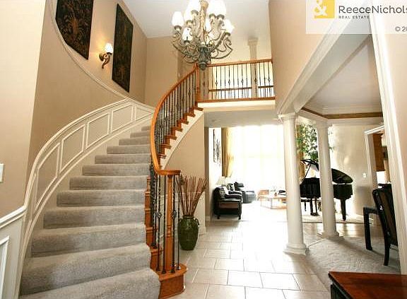 2nd image of 2307 NE Smokey Hill Dr