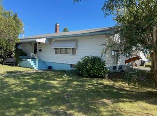 615 Edwards St, Beardstown, IL 62618