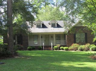 1216 Saint Andrews Dr, Douglas, GA 31533
