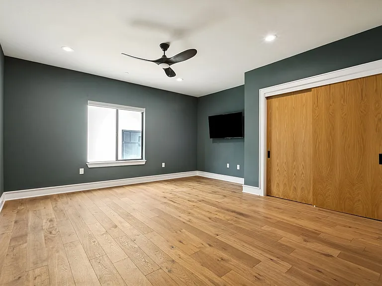 310 Clay St #12 — Photo 29