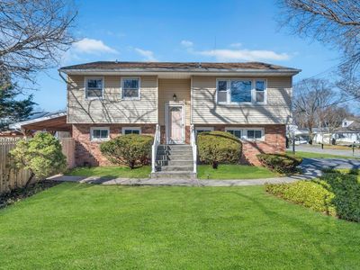 91 Maplewood Road, Huntington Station, NY, 11746