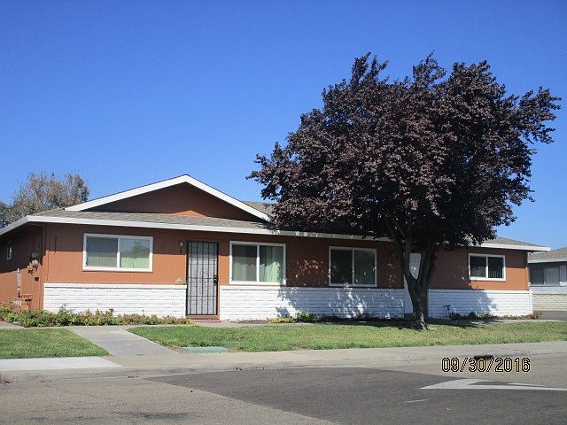 2nd image of 2317 Santiago Way APT A