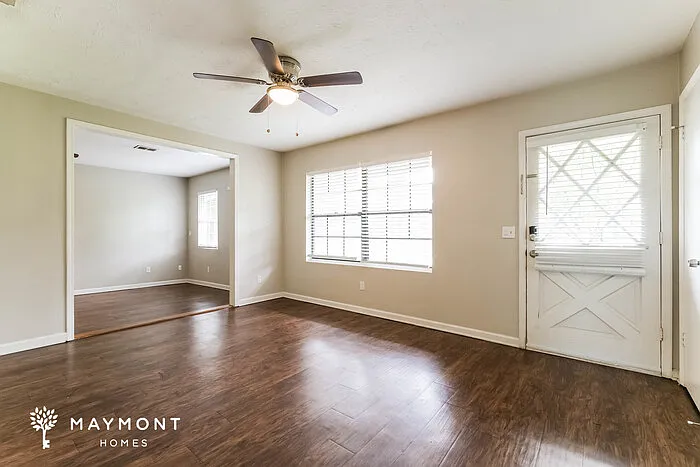 3193 Delhi Dr — Photo 3