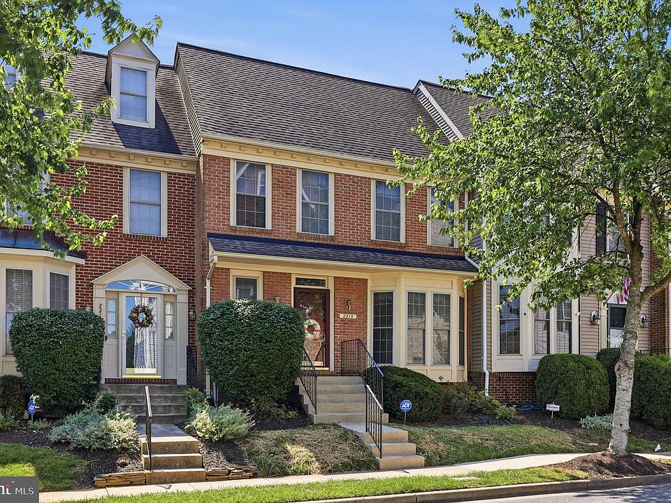 1st image of 2215 Parish Ln