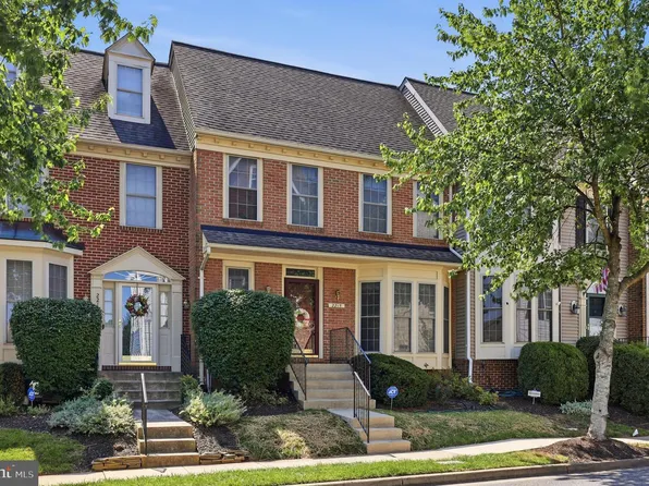 2215 Parish Ln, Frederick, MD 21701