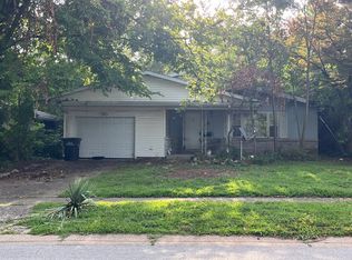 701 S Dixon Ave, Carbondale, IL 62901