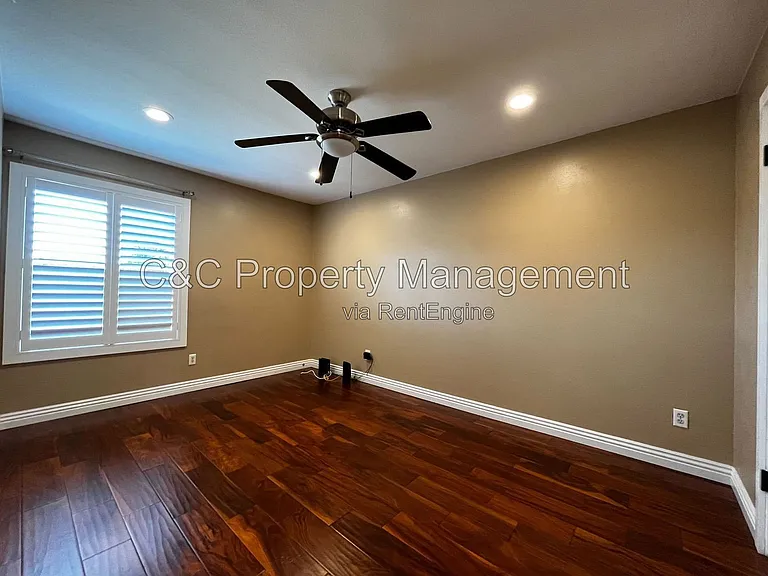 700 W La Veta Ave #A10 — Photo 7