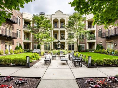 450 E Ohio St APT 216, Indianapolis, IN, 46204