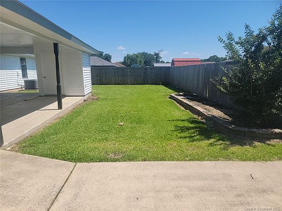 3rd image of 5802 Prestwick Ln