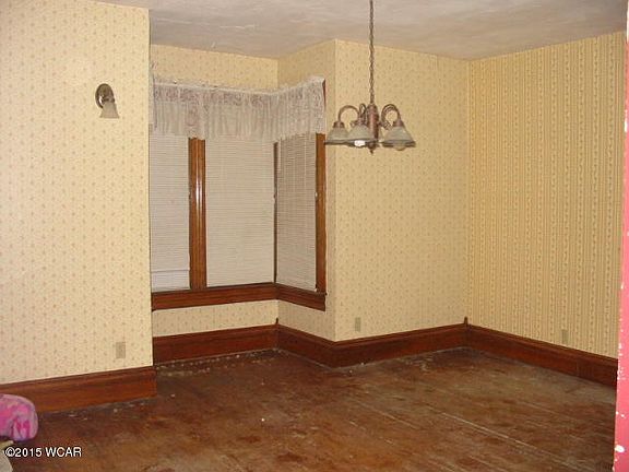 4th image of 103 Oxford St