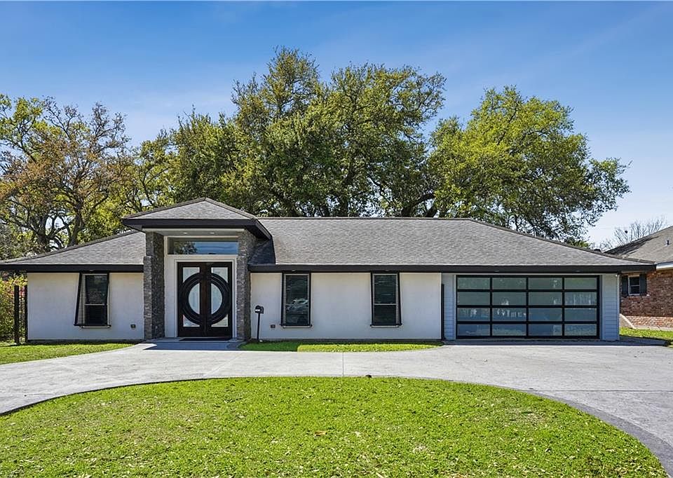 1st image of 10012 Idlewood Pl
