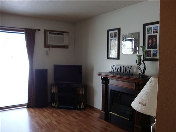 2nd image of 24 W Saint Paul St Unit 301