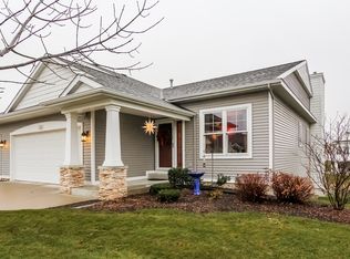 384 Troon Ct, Holland, MI 49423