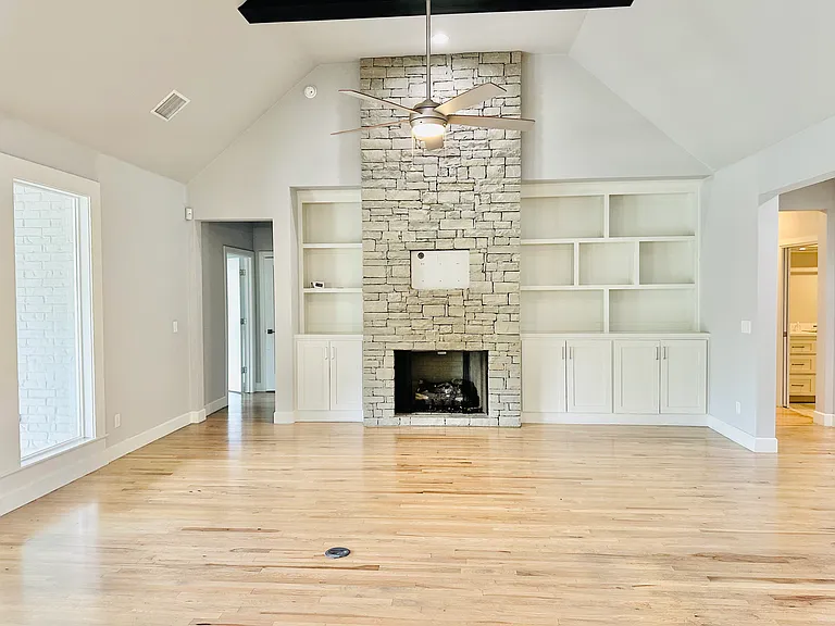 13707 S 28th St — Photo 9