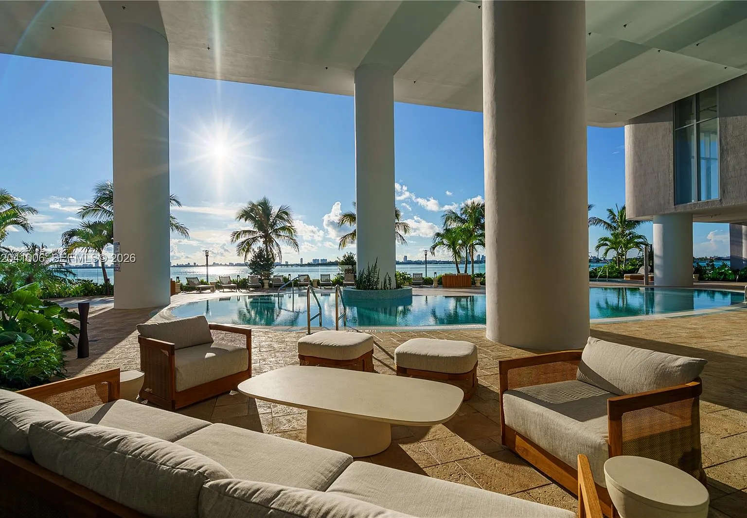 Aria Reserve Condo — Photo 4